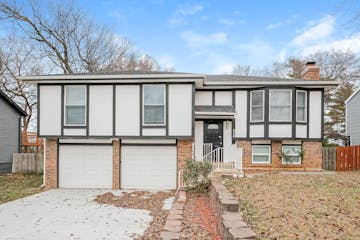 838 E 125TH TER OLATHE, KS 66061